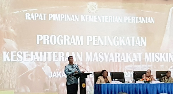 Mentan Dorong para Petinggi Kementan Dukung Kemensos Entaskan Kemiskinan